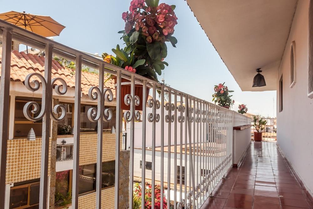 Suites Plaza Del Rio - Family Hotel Malecon Centro Пуерто Валярта Екстериор снимка