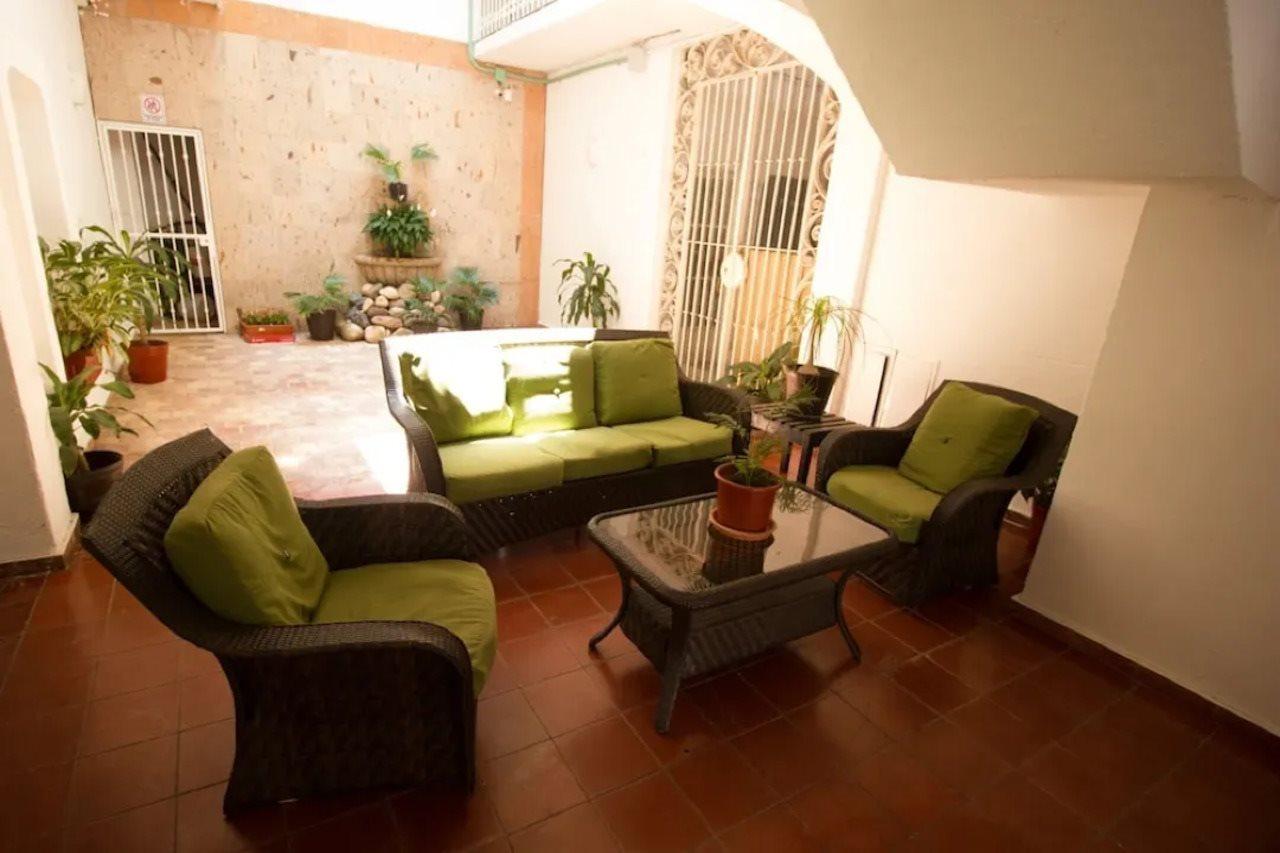 Suites Plaza Del Rio - Family Hotel Malecon Centro Пуерто Валярта Екстериор снимка